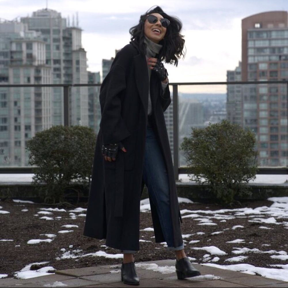 Meet your Posher, Devina